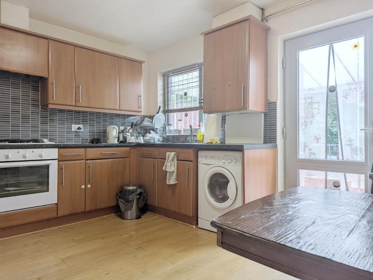 Guest Rooms Near City Centre & Dock Free Parking Liverpool Exterior foto